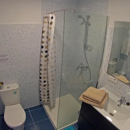 Centro + Wifi+ 2 Camas De Matrimonio +playa * Cádiz